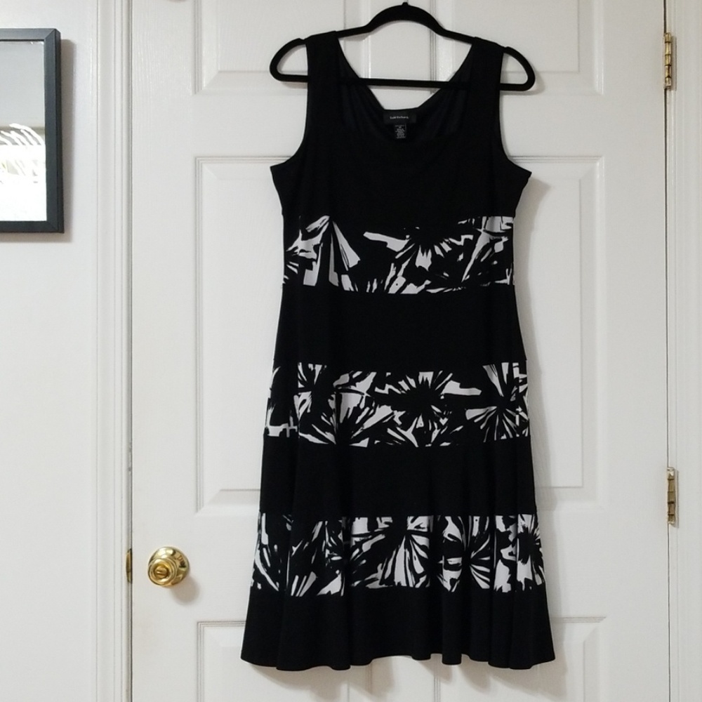 R&M Richards Black/White Printed Stripe Dress